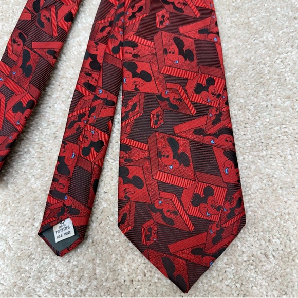 Balancine Polyester Necktie Tie Disney Mickey Mouse red Men's 3.5" x 58" - Picture 2 of 5